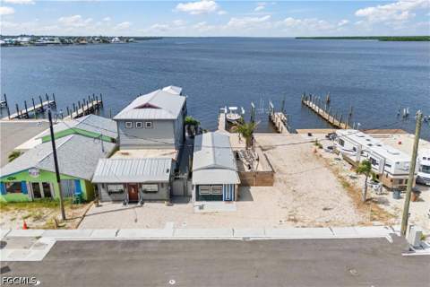 4278 Pine Island Rd NW, Matlacha FL - photo 13 of 40