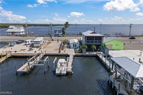 4278 Pine Island Rd NW, Matlacha FL - photo 14 of 40