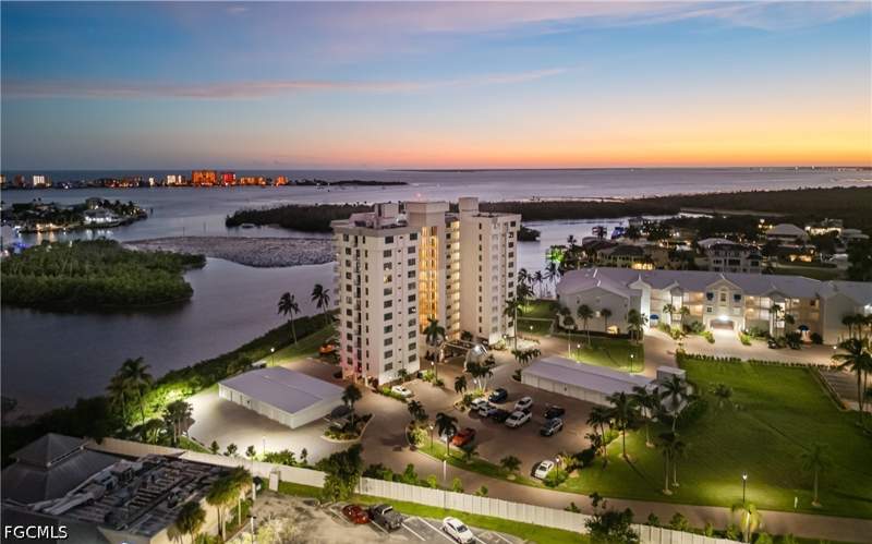 2 bedroom Condominium at 18120 San Carlos Blvd Ph2, Boardwalk Caper, Fort Myers Beach — photo 2