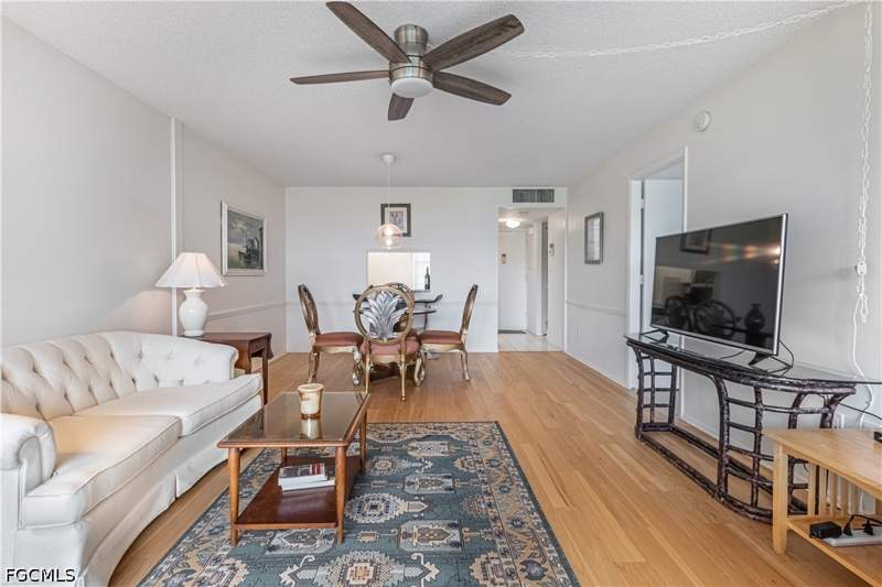 1 bedroom Condominium at 1828 Pine Valley Dr 201, Seven Lakes, Fort Myers — photo 2