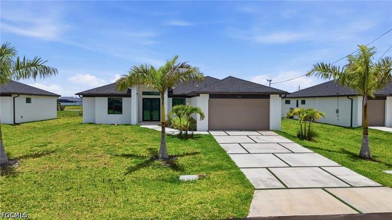 3 bedroom SingleFamilyResidence at 321 NE 15th Ter, Cape Coral, Cape Coral — photo 4