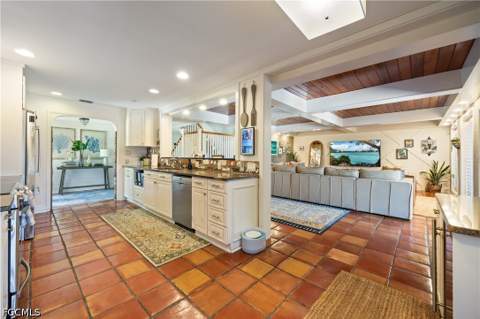 2430 McGregor Blvd, Fort Myers FL - photo 14 of 50