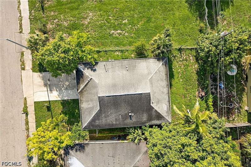 3 bedroom SingleFamilyResidence at 3314 Bassie Ct, Fort Myers, Fort Myers — photo 4