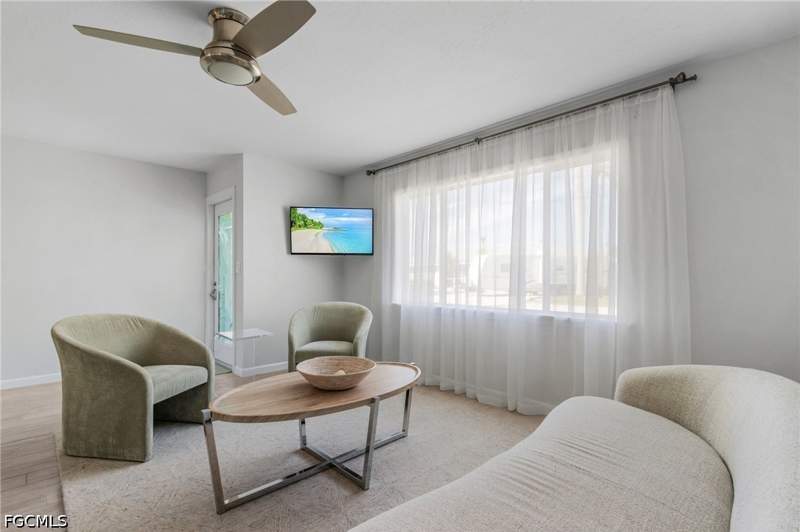 2 bedroom SingleFamilyResidence at 2709 Clyde St, Matlacha, Matlacha — photo 2