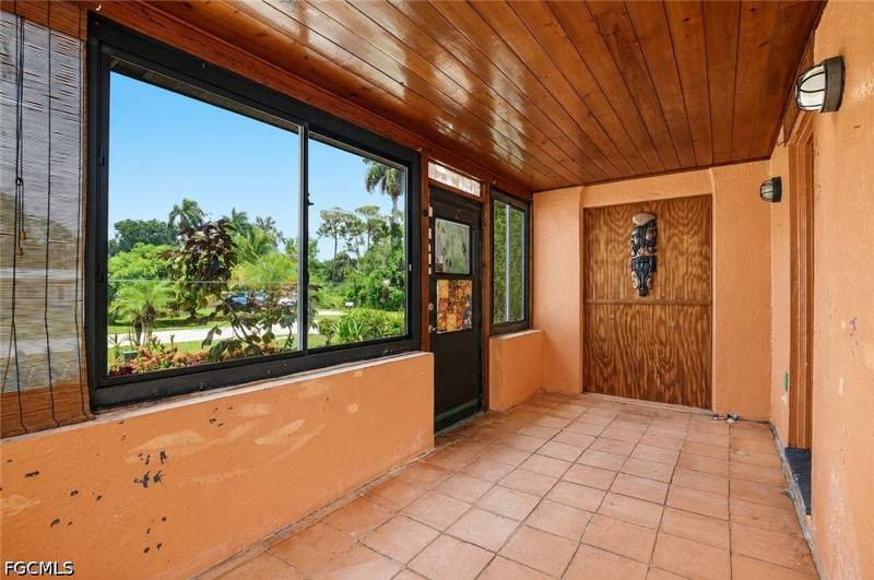 2 bedroom SingleFamilyResidence at 2128 Katherine ST, JEFFCOTTS, Fort Myers — photo 2