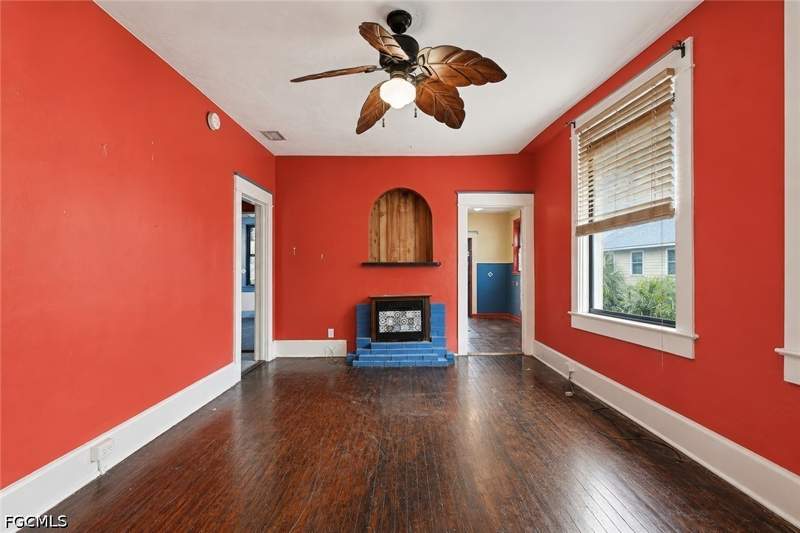 2 bedroom SingleFamilyResidence at 2128 Katherine ST, JEFFCOTTS, Fort Myers — photo 3