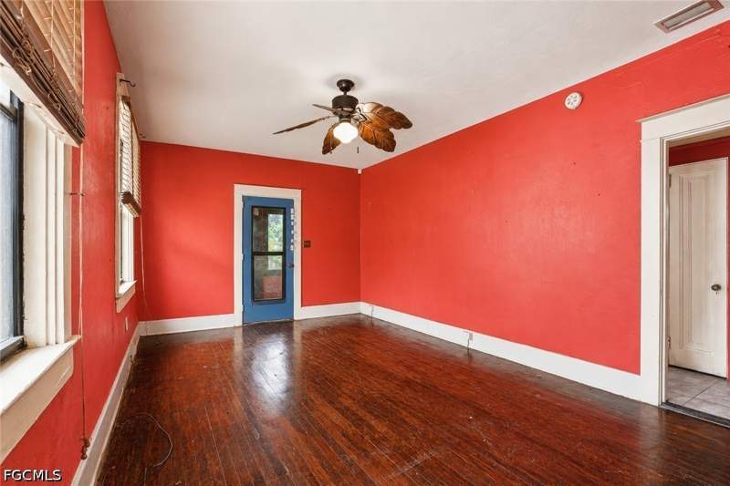 2 bedroom SingleFamilyResidence at 2128 Katherine ST, JEFFCOTTS, Fort Myers — photo 4