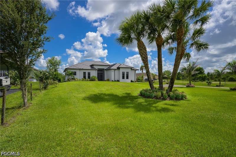 3 bedroom SingleFamilyResidence at 2806 45th Ave NE, Golden Gate Estates, Naples — photo 3