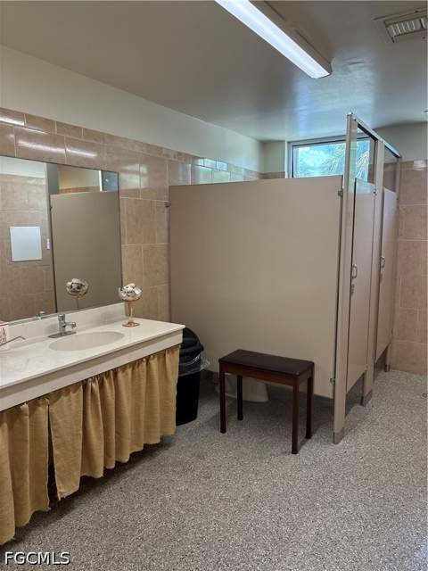 3130 Mercury Ln, North Fort Myers FL - photo 23 of 31