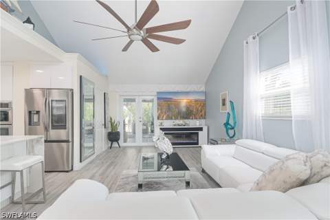 260 8th St NE, Naples FL - photo 7 of 50