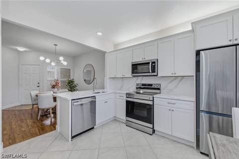 347 Emerald Bay Cir S3, Naples FL - photo 7 of 20