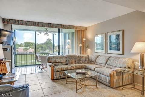 4586 Trawler Ct 304, Fort Myers FL - photo 9 of 47