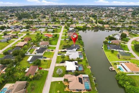 28 NE 19th Ct, Cape Coral FL - photo 6 of 25