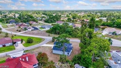 15 Hampton Ave, Lehigh Acres FL - photo 8 of 35