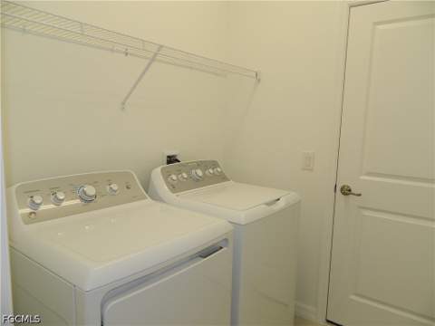 3447 Menores Way, Fort Myers FL - photo 8 of 25