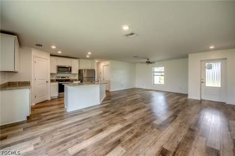 861 Winwood Cir, Fort Myers FL - photo 8 of 30