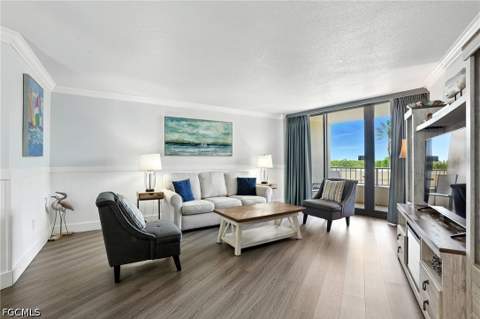 440 Seaview Ct 201, Marco Island FL - photo 6 of 41
