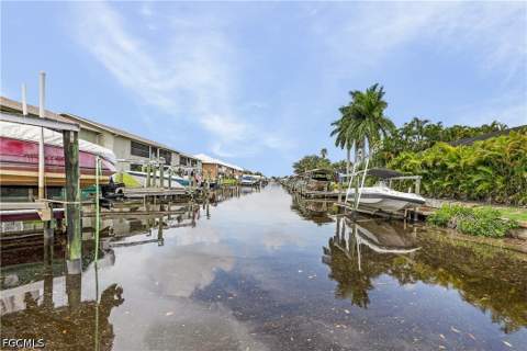 4708 SW 8th Pl 105, Cape Coral FL - photo 23 of 36