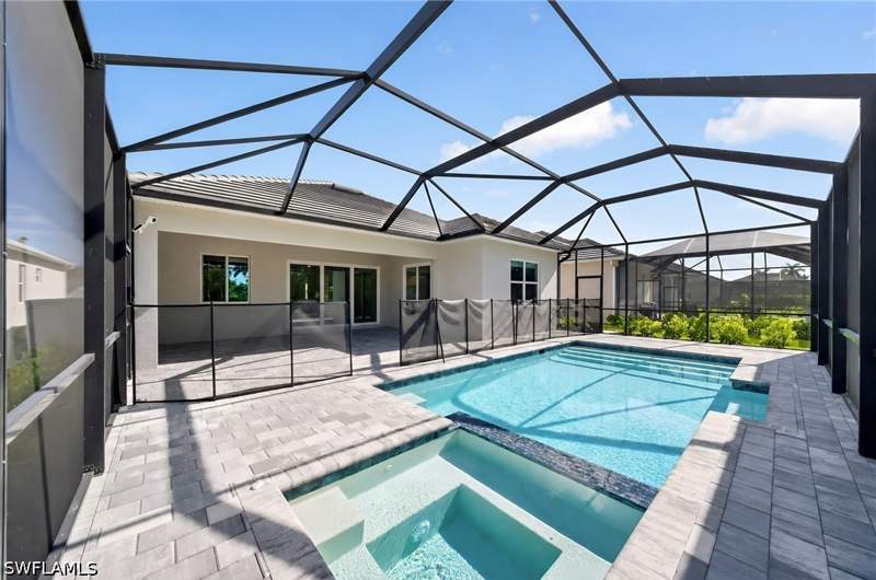 2 bedroom SingleFamilyResidence at 13621 Cerith Ct, Sandy Key, Fort Myers — photo 5