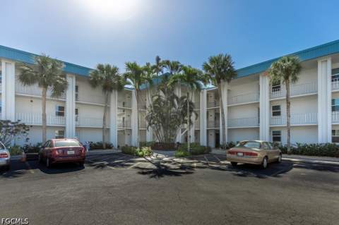 1700 Pine Valley Dr 207, Fort Myers FL - photo 11 of 29