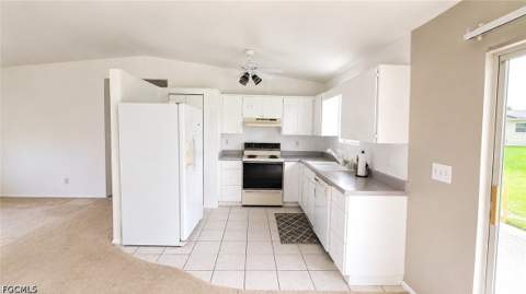 419 SE 15th St, Cape Coral FL - photo 10 of 19