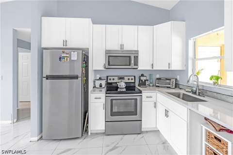 551 Eisenhower Blvd, Lehigh Acres FL - photo 12 of 36