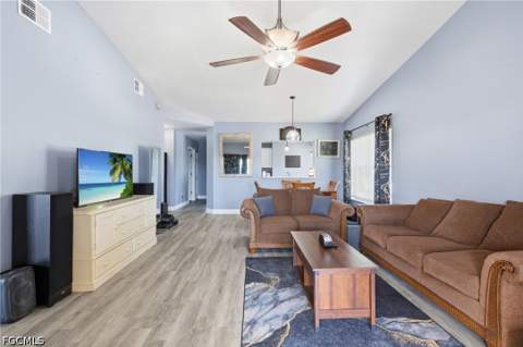 14981 Vista View Way 1105, Fort Myers FL - photo 9 of 37