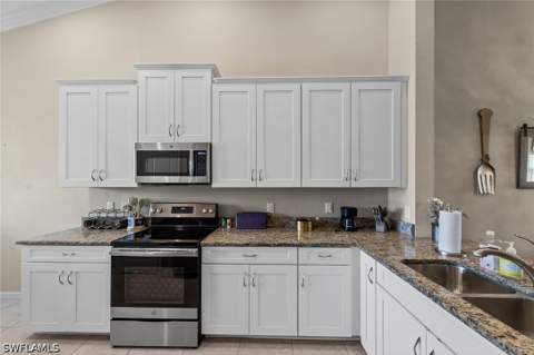 9366 Pocida Ct 202, Naples FL - photo 6 of 44