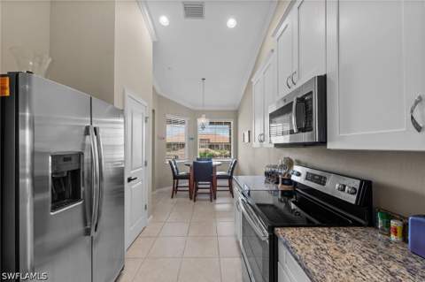 9366 Pocida Ct 202, Naples FL - photo 7 of 44