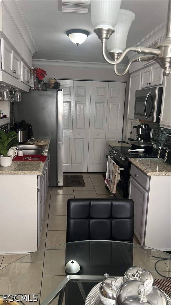 2 bedroom SingleFamilyResidence at 1112 Cherokee Ave, Lehigh Acres, Lehigh Acres — photo 4