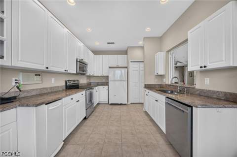 9141 Los Lagos Ct 101, Bonita Springs FL - photo 16 of 48