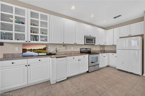 9141 Los Lagos Ct 101, Bonita Springs FL - photo 18 of 48