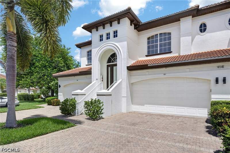 2 bedroom Attached at 9141 Los Lagos Ct 101, Bonita Springs, Bonita Springs — photo 2