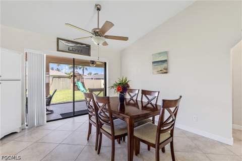 226 SW 44th Ter, Cape Coral FL - photo 13 of 36