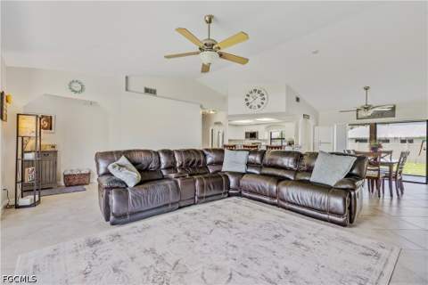 226 SW 44th Ter, Cape Coral FL - photo 6 of 36