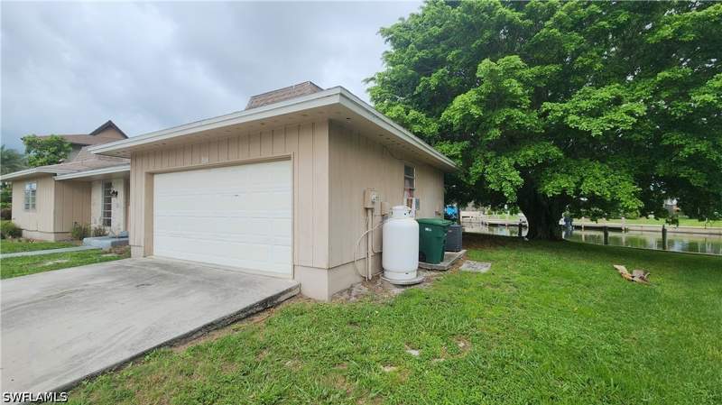 3 bedroom SingleFamilyResidence at 514 Antilles Ct, Marco Island, Marco Island — photo 4