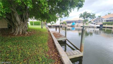 514 Antilles Ct, Marco Island FL - photo 8 of 28
