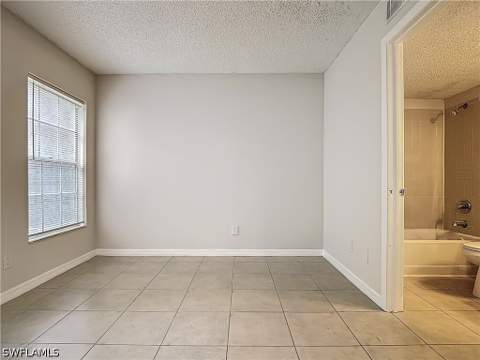194 Santa Clara Dr 12, Naples FL - photo 19 of 41