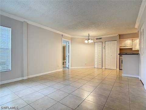 194 Santa Clara Dr 12, Naples FL - photo 9 of 41