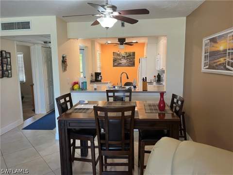 1085 Forest Lakes Dr 8202, Naples FL - photo 13 of 21