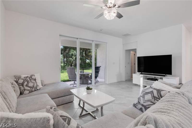 4 bedroom SingleFamilyResidence at 9146 Leatherwood Loop, Ibis Landing, Lehigh Acres — photo 4