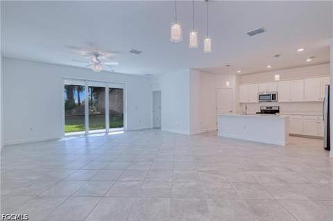 9146 Leatherwood Loop, Lehigh Acres FL - photo 6 of 9