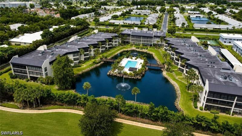 2 bedroom Condominium at 6979 Winkler Rd 317, Cypress Condo, Fort Myers — photo 2