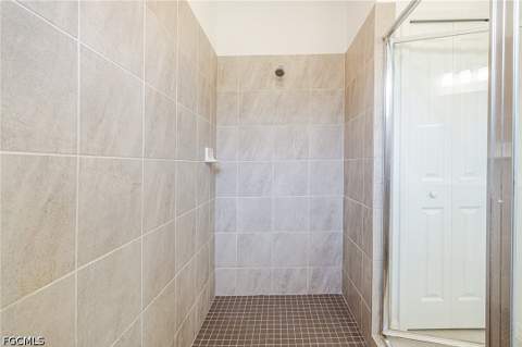 14454 Cantabria Dr, Fort Myers FL - photo 18 of 35