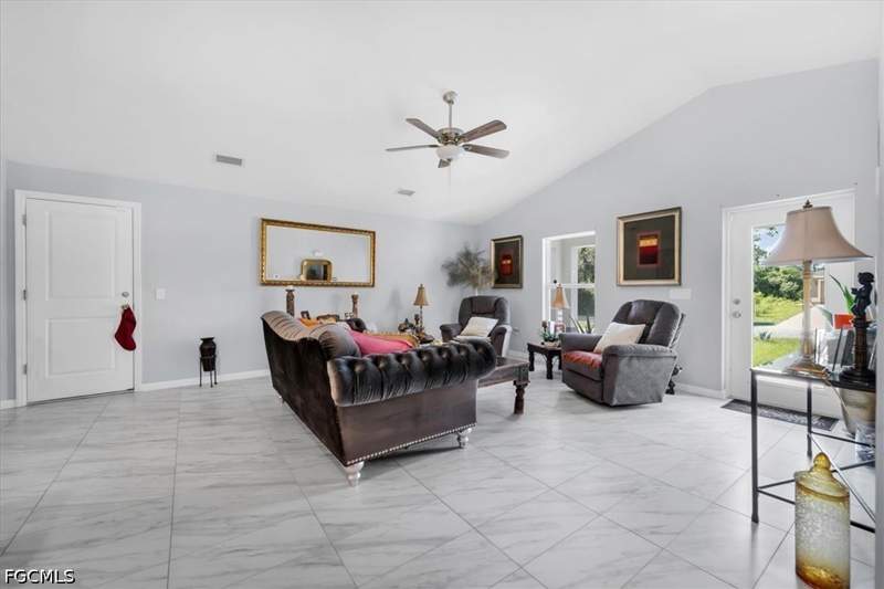 3 bedroom SingleFamilyResidence at 6040 Keystone Cir, Port Labelle, Labelle — photo 2