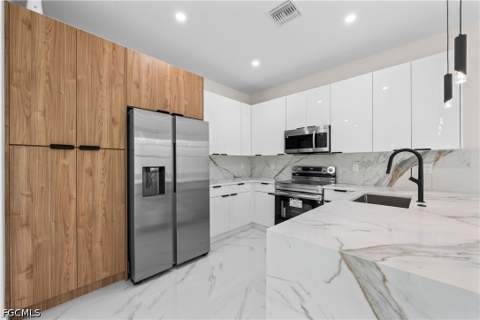 2102 E 13th St, Lehigh Acres FL - photo 13 of 29