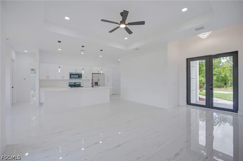 3 bedroom SingleFamilyResidence at 466 Laconic Ave, Lehigh Acres, Lehigh Acres — photo 3