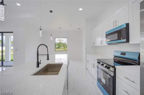 466 Laconic Ave, Lehigh Acres FL - photo 9 of 24