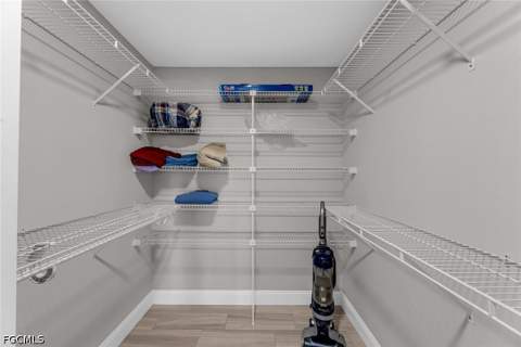219 SE 19th Ct, Cape Coral FL - photo 10 of 50