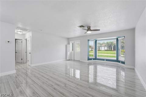 4431 SE 19th Ave, Cape Coral FL - photo 7 of 32